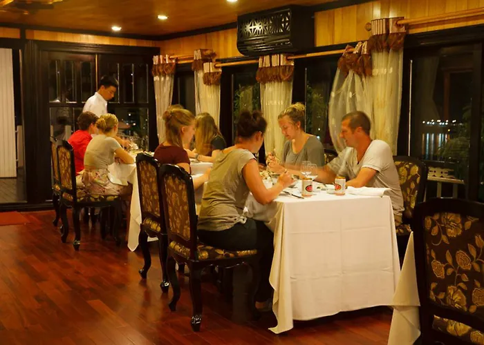 Lapinta Boutique Cruises 4* Ha Long
