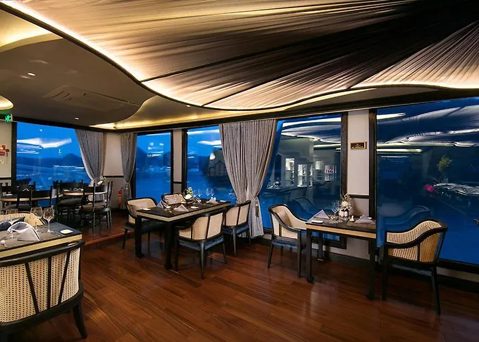 Lapinta Boutique Cruises Ha Long