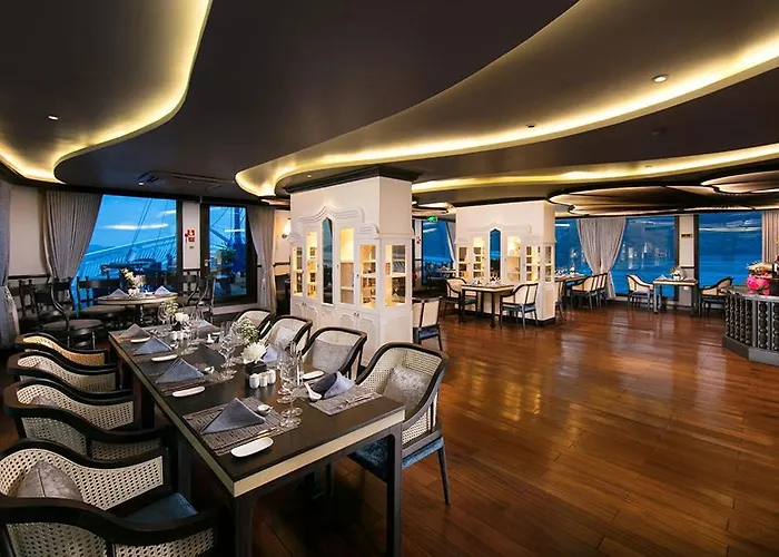 Lapinta Boutique Cruises 4* Ha Long